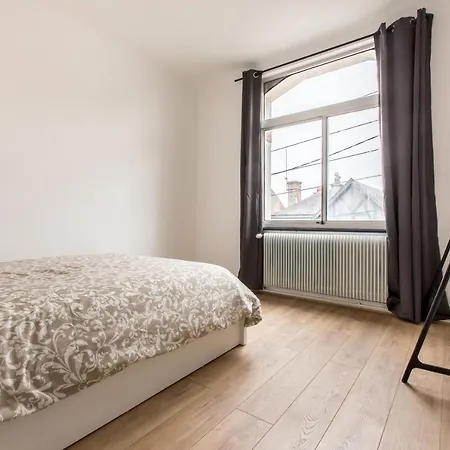 Appartement Croise Laroche 2 *